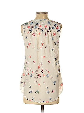 dalia Sleeveless Blouse (view 2)