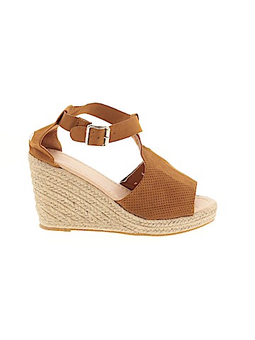 Unbranded Wedges (view 1)