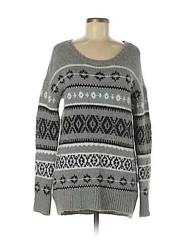 American Eagle Outfitters Pullover Sweater (view 1)