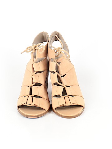 Hinge Heels (view 2)