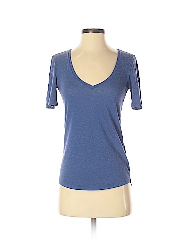 Victoria's Secret Short Sleeve T-Shirt (view 1)