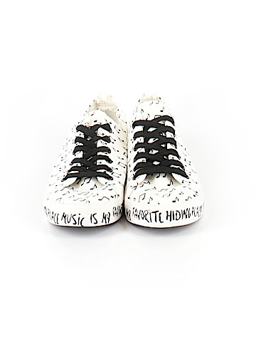 Epic Step Sneakers (view 2)