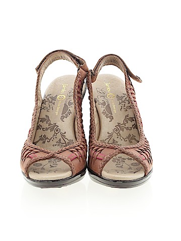 Jambu Heels (view 2)