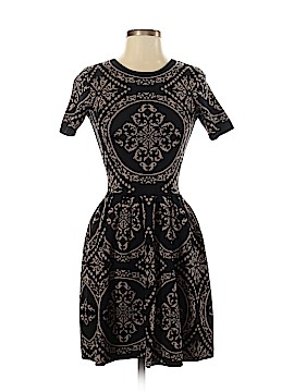 Romeo & Juliet Couture Size XS