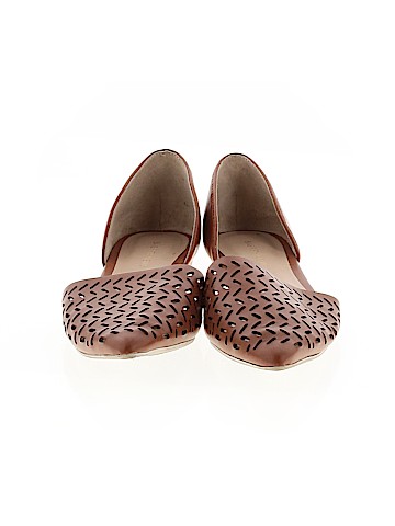 Saks Fifth Avenue Flats (view 2)