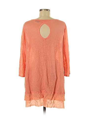 A Pea in the Pod 3/4 Sleeve Top (view 2)