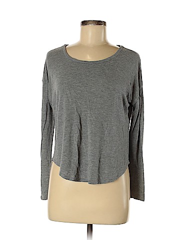 Forever 21 Long Sleeve T-Shirt (view 1)