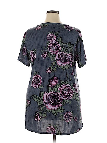 Lularoe Short Sleeve T-Shirt (view 2)