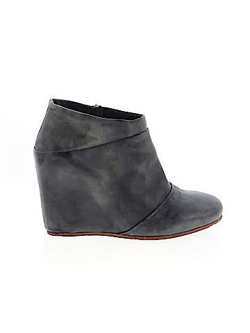 Ugg Australia Ankle Boots (view 1)