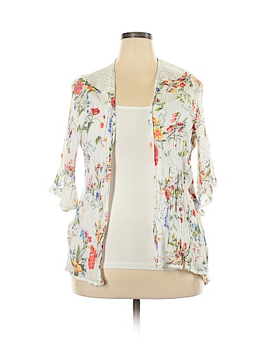 Sunny and 74 Kimono (view 1)