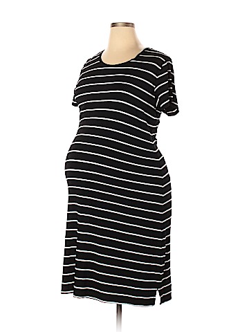 Liz Lange Maternity for Target Casual Dress (view 1)
