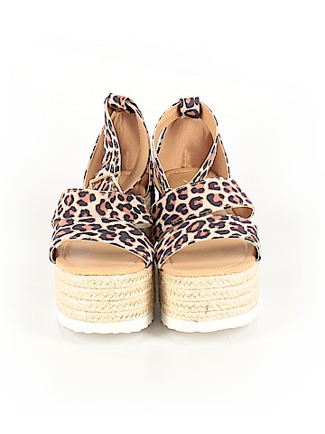 Unbranded Wedges (view 2)