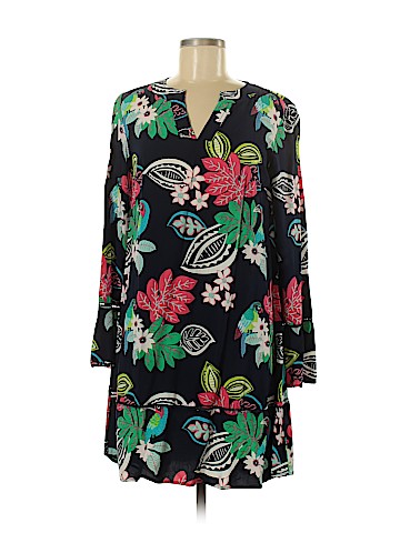 Crown & Ivy Casual Dress (view 1)