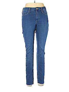 Universal Thread Size 28 waist