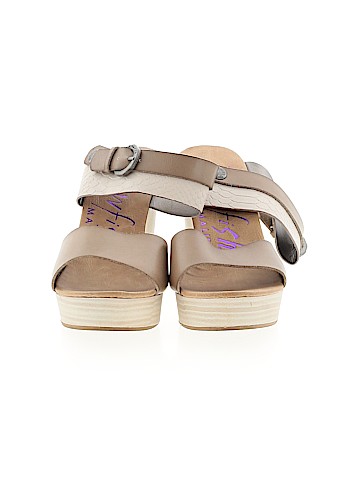 Blowfish Wedges (view 2)