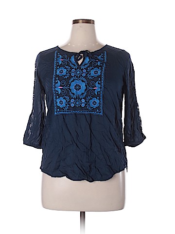 Mossimo Supply Co. 3/4 Sleeve Blouse (view 1)