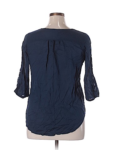 Mossimo Supply Co. 3/4 Sleeve Blouse (view 2)