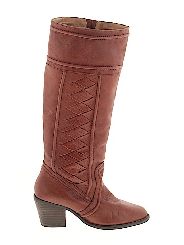 Fossil Boots (view 1)