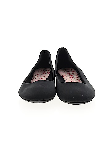 Unbranded Flats (view 2)