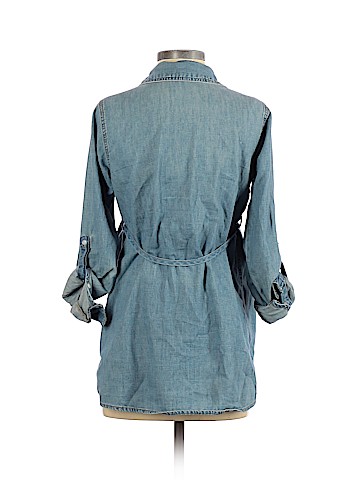 Liz Lange Maternity 3/4 Sleeve Top (view 2)