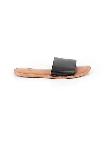 Universal Thread Sandals (view 1)