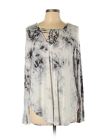 American Eagle Outfitters Long Sleeve Top (view 1)