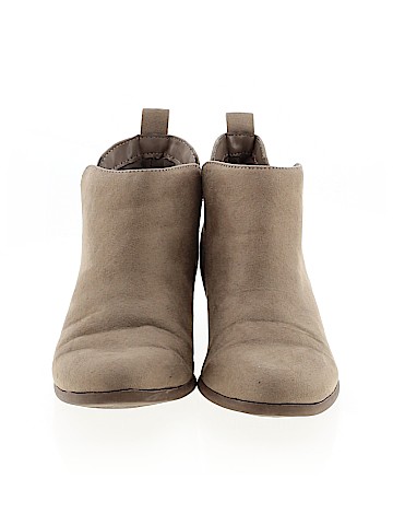 American Eagle Outfitters Ankle Boots (view 2)