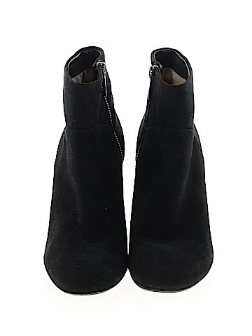 MICHAEL Michael Kors Ankle Boots (view 2)