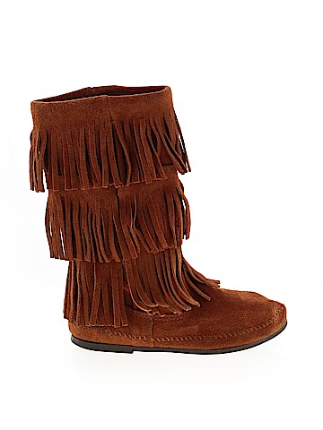 Minnetonka Boots (view 1)