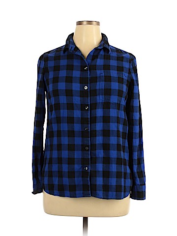 Old Navy Long Sleeve Button-Down Shirt (view 1)