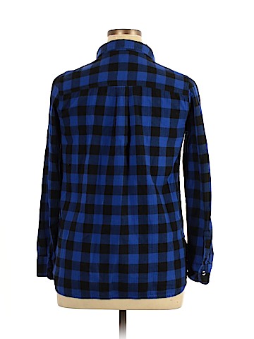 Old Navy Long Sleeve Button-Down Shirt (view 2)