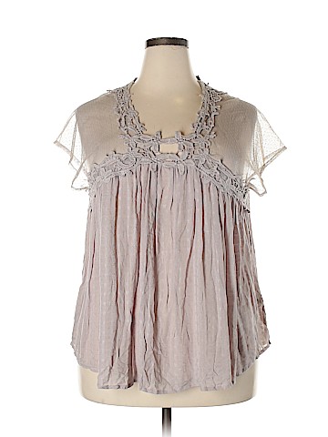 Maurices Short Sleeve Top (view 1)