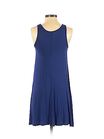 Old Navy Casual Dress (view 2)