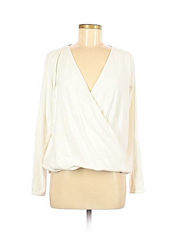 Lululemon Athletica Long Sleeve Top (view 1)