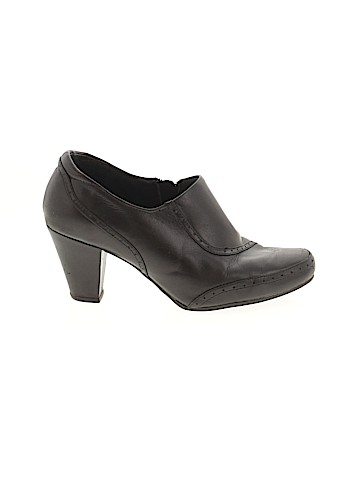 Clarks Heels (view 1)