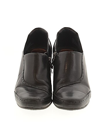 Clarks Heels (view 2)