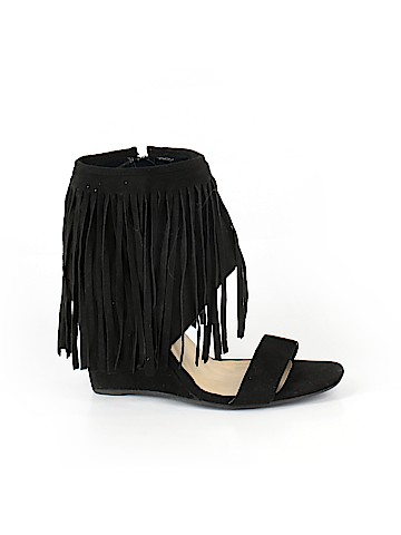 Adriana Wedges (view 1)