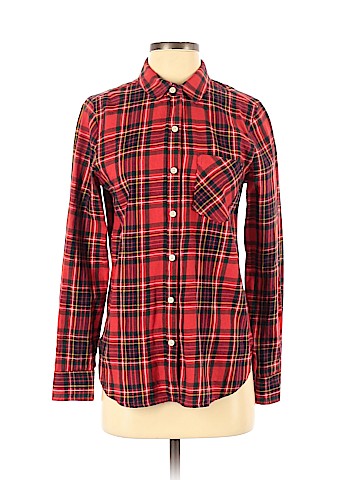 Old Navy Long Sleeve Button-Down Shirt (view 1)