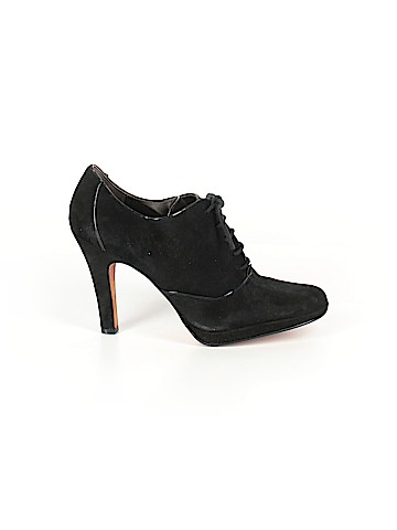 Circa Joan & David Heels (view 1)