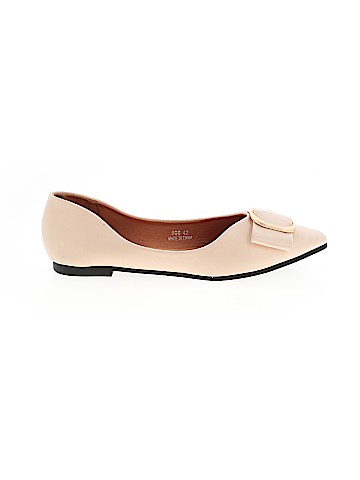 Unbranded Flats (view 1)