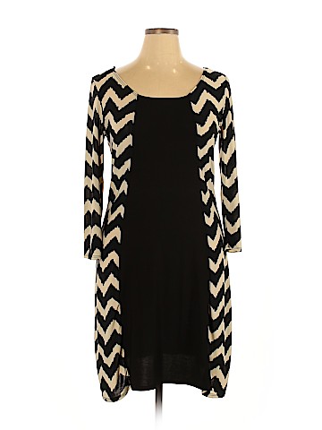 Star Vixen Casual Dress (view 1)