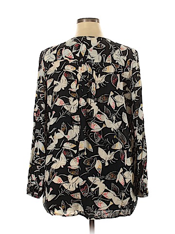 Old Navy - Maternity 3/4 Sleeve Blouse (view 2)