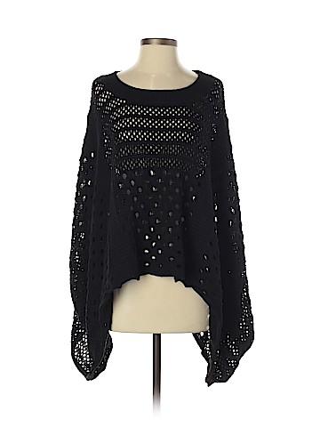 Kenar Poncho (view 1)