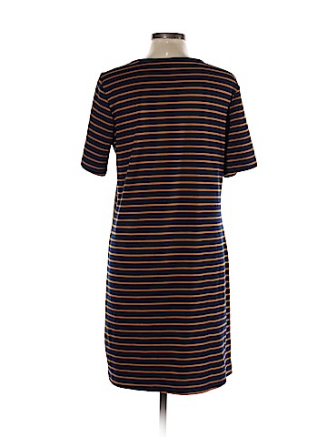 Old Navy Casual Dress (view 2)