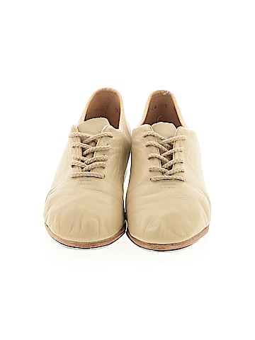 Leo's Dancewear Dance Shoes (view 2)