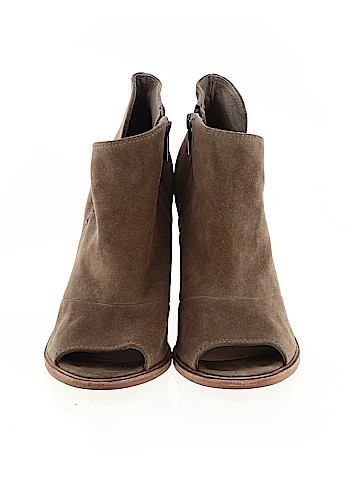 Vince Camuto Heels (view 2)