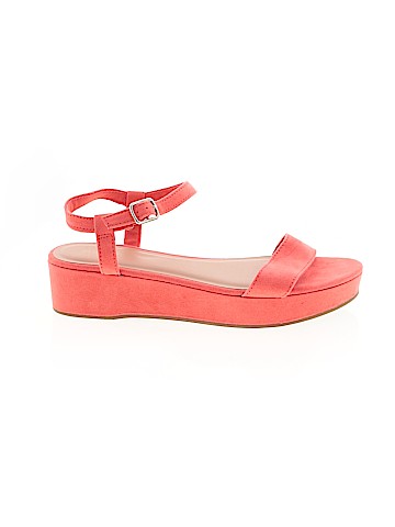 Old Navy Sandals (view 1)
