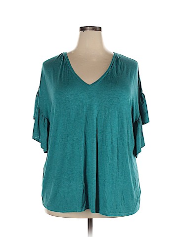 Ava & Viv Short Sleeve Top (view 1)