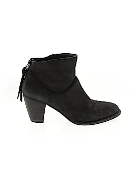 Steven by Steve Madden Size 8