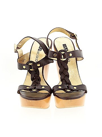 Matiko Wedges (view 2)